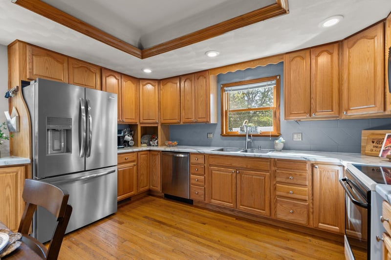121 E 2nd St, Kimberly, WI 54136