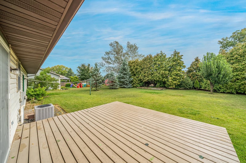 2824 Sullivan Ave, Kaukauna, WI 54911