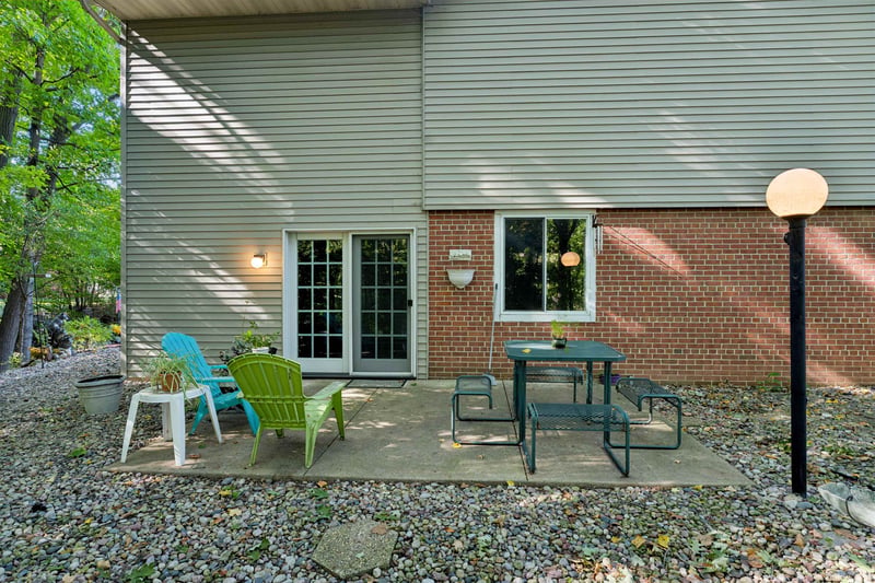 1031 S West Ct #A, Appleton, WI 54915