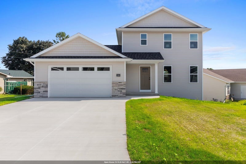 216 Evergreen Ln, Chilton, WI 53014