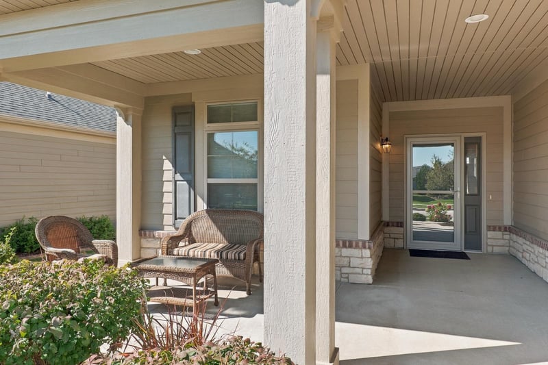 205 N Bedford Rd, Green Bay, WI 54311-5611