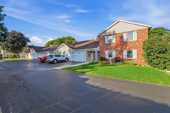 2362 Wisconsin St, Oshkosh, WI 54901-7810