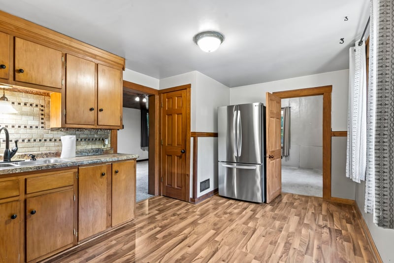 3472 Northwood Rd, Suamico, WI 54313