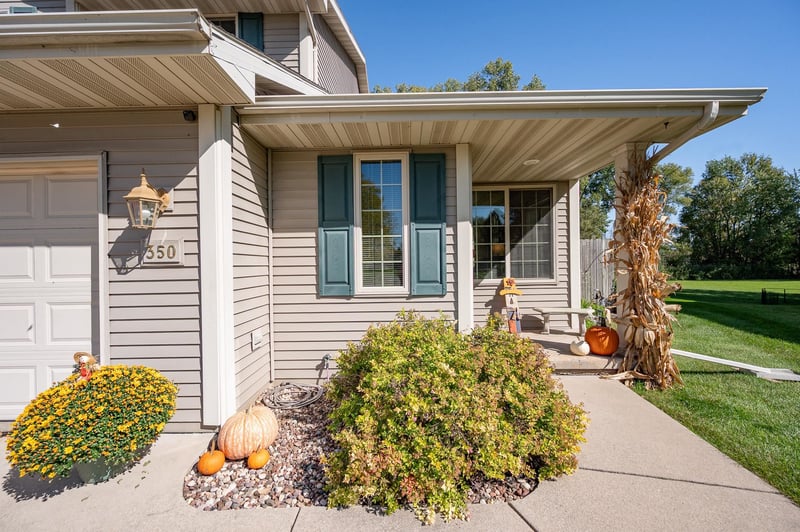 350 Tony Ln, Green Bay, WI 54303-5376