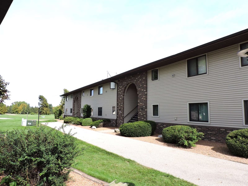 1735 Maricopa Dr #A, Oshkosh, WI 54904