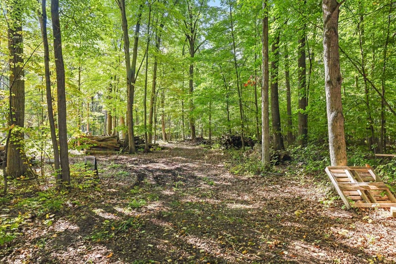 Pearl St, Oneida, WI 54155-0000
