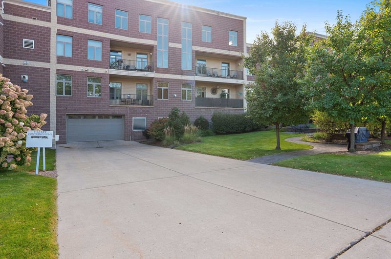 555 Main Ave #208, De Pere, WI 54115