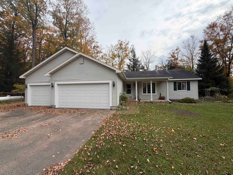 W12531 Mill Creek Ct, Gresham, WI 54128