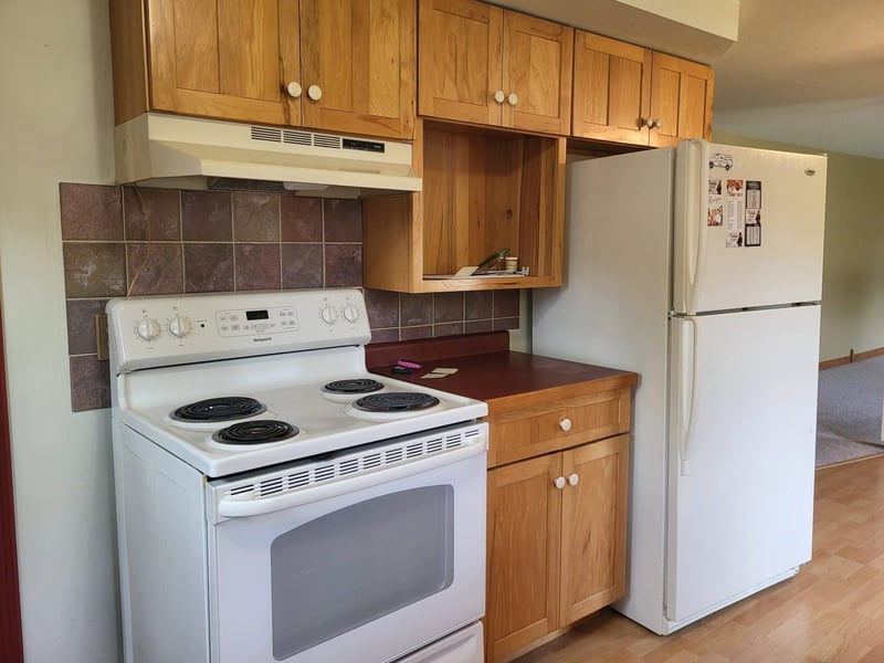 1703 Plank Rd, Menasha, WI 54952