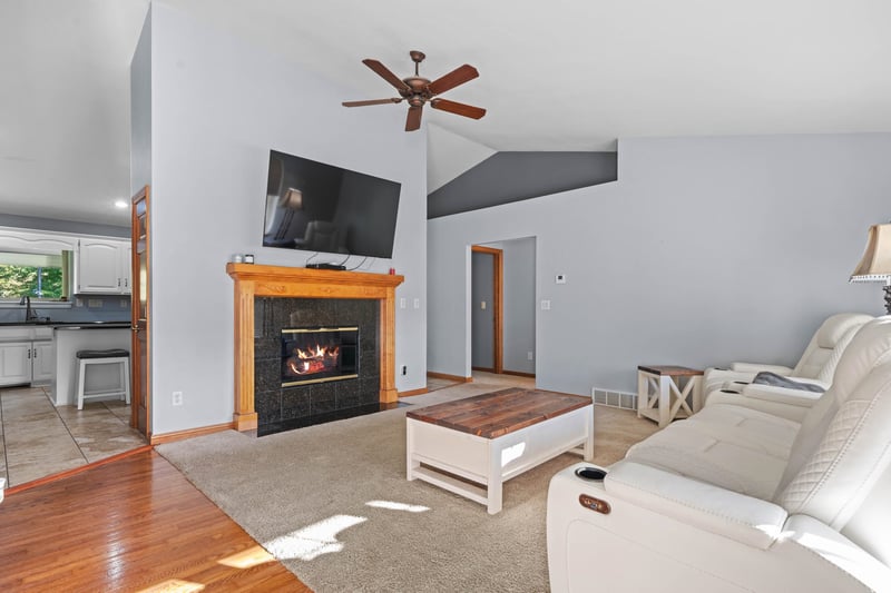 720 Hickory Valley Ct, De Pere, WI 54115