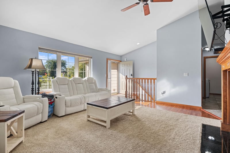 720 Hickory Valley Ct, De Pere, WI 54115