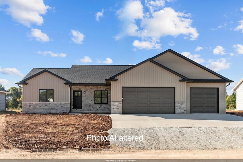 W5765 Roundstone Pl, Menasha, WI 54952
