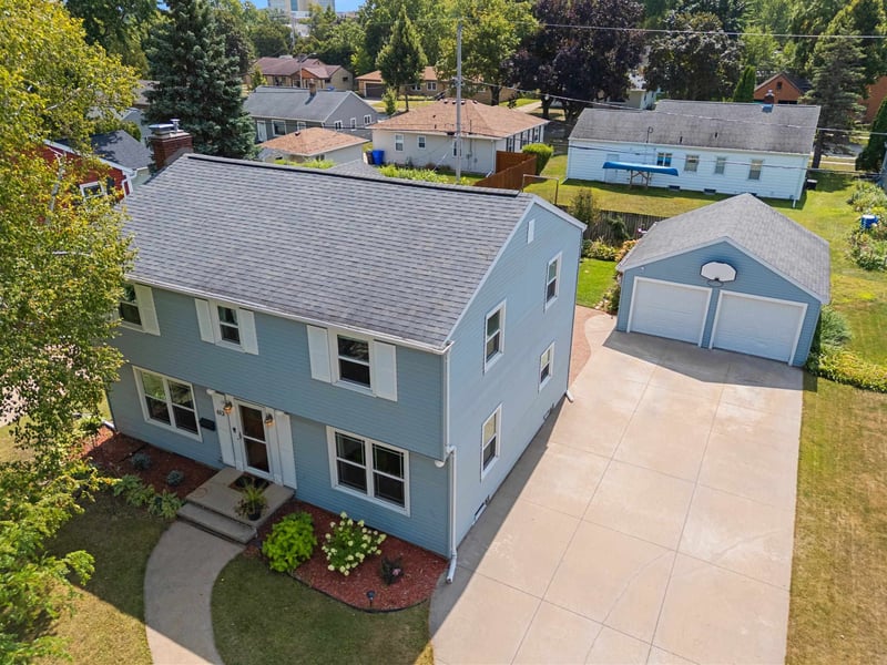 613 E Byrd St, Appleton, WI 54911