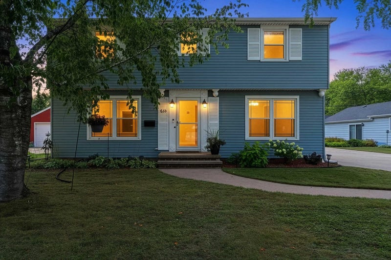 613 E Byrd St, Appleton, WI 54911