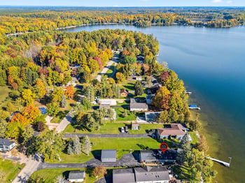 9538 Holt Park Rd, Suring, WI 54174