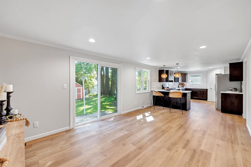 1017 Raymond St, Green Bay, WI 54304
