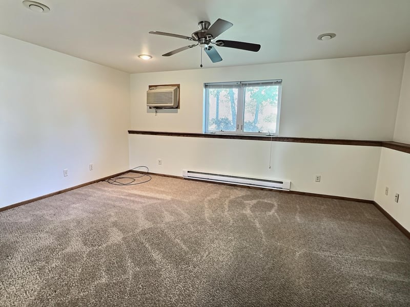 1642 Lincoln Ave, Omro, WI 54963
