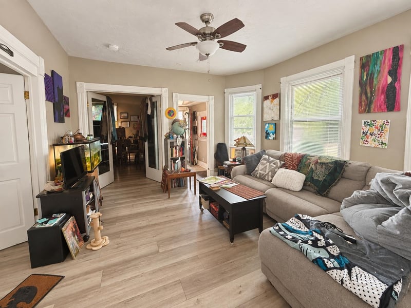 1731 Oshkosh Ave, Oshkosh, WI 54902-2639