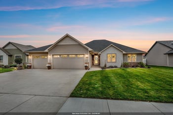 2927 Gardenia Dr, Appleton, WI 54913