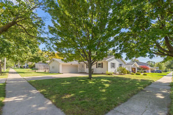 1629 W Grant St, Appleton, WI 54914-2590