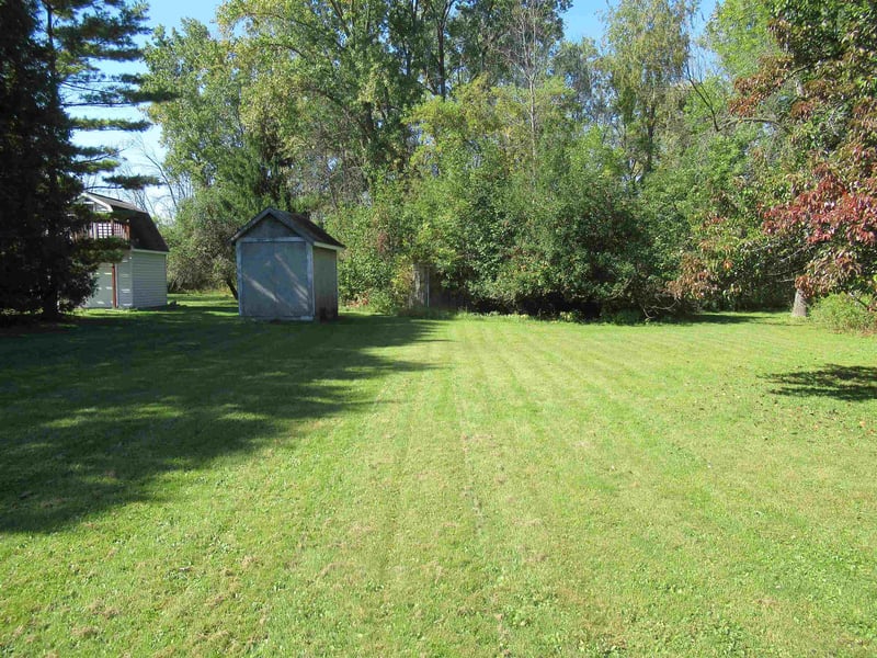 3037 Birch Rd, Suamico, WI 54173-7918