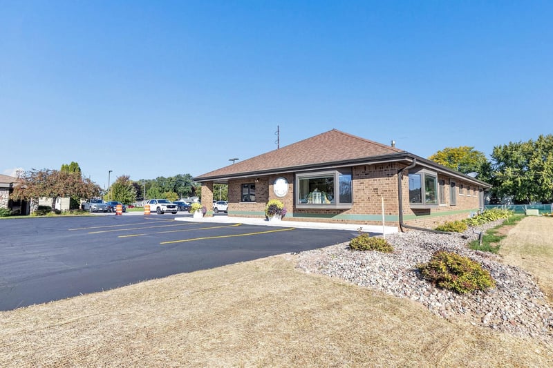 2345 E Mason St, Green Bay, WI 54302