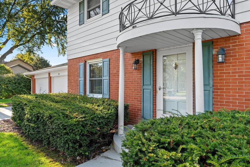501 St Marys Blvd, Green Bay, WI 54301