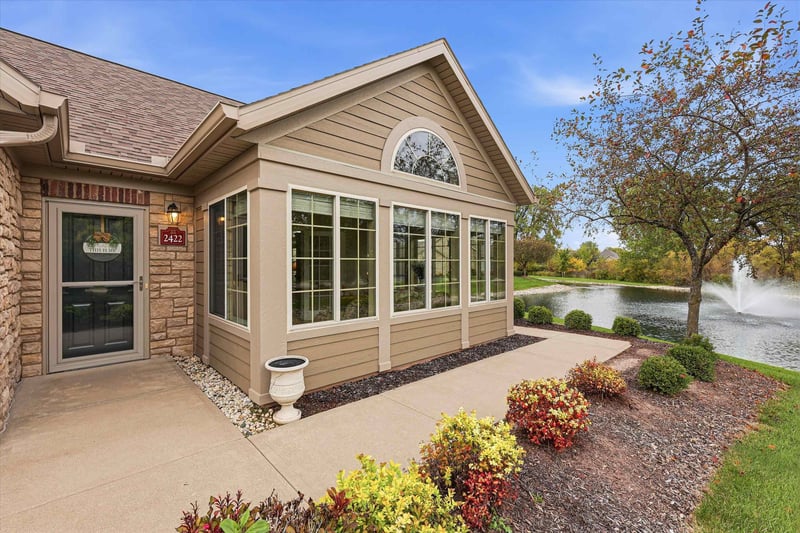 2422 E Tuscany Way, Appleton, WI 54913