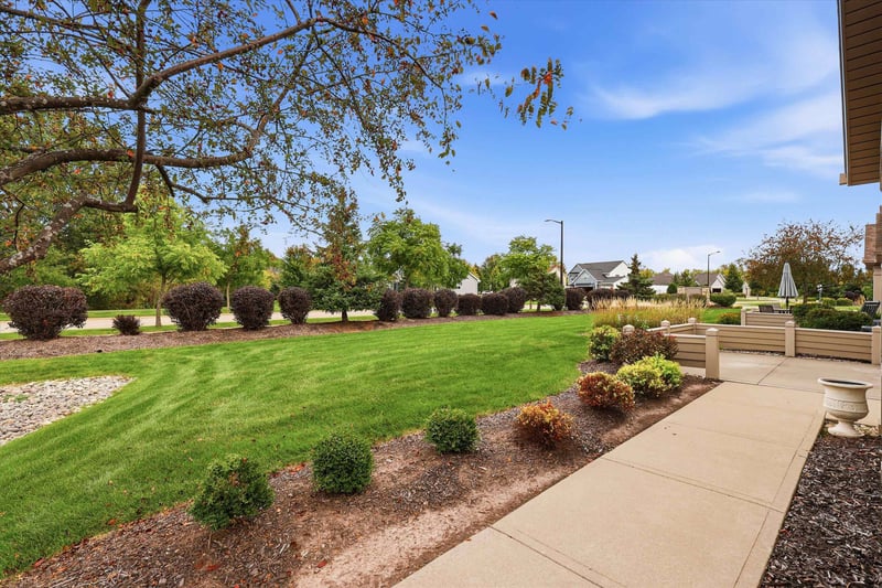 2422 E Tuscany Way, Appleton, WI 54913
