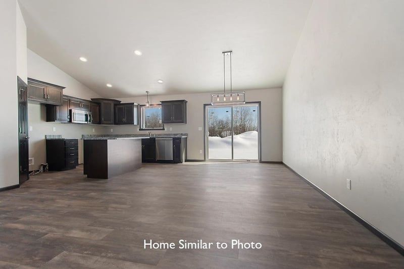 1704 Frontier Rd, Luxemburg, WI 54217