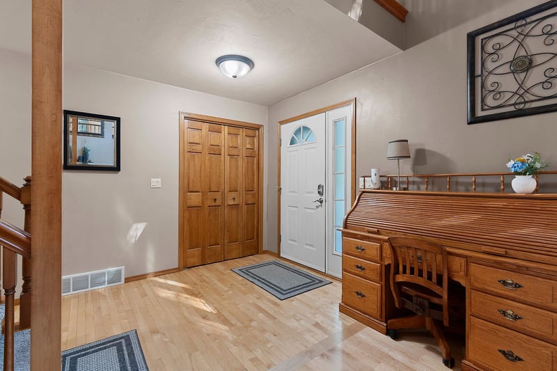 5145 Hemlock Ln, Oconto Falls, WI 54154