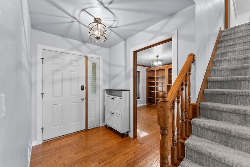 1610 King Of Arms Dr, Green Bay, WI 54313