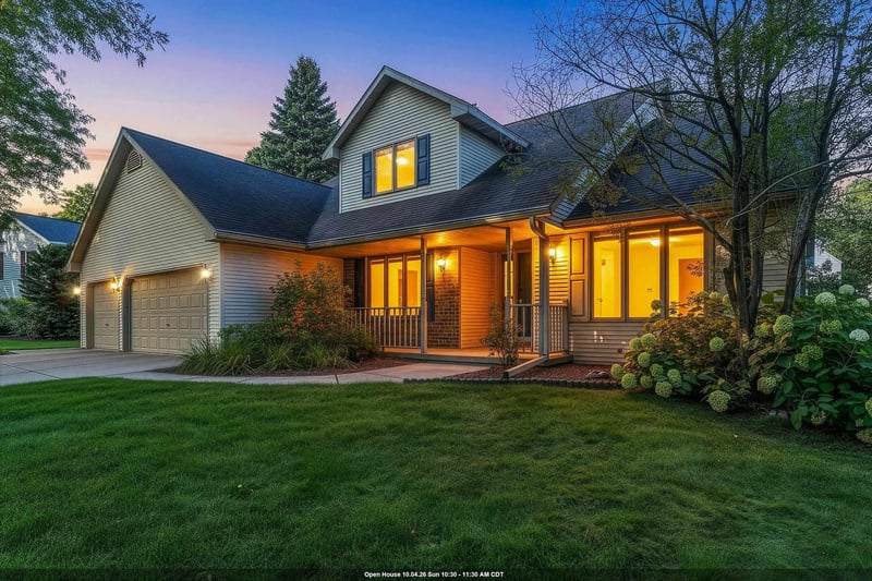 1610 King Of Arms Dr, Green Bay, WI 54313