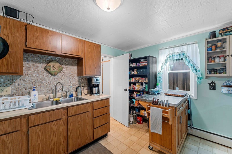517 Milwaukee St, Kewaunee, WI 54216