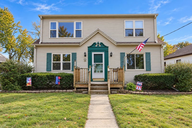 608 Monroe St, Neenah, WI 54956