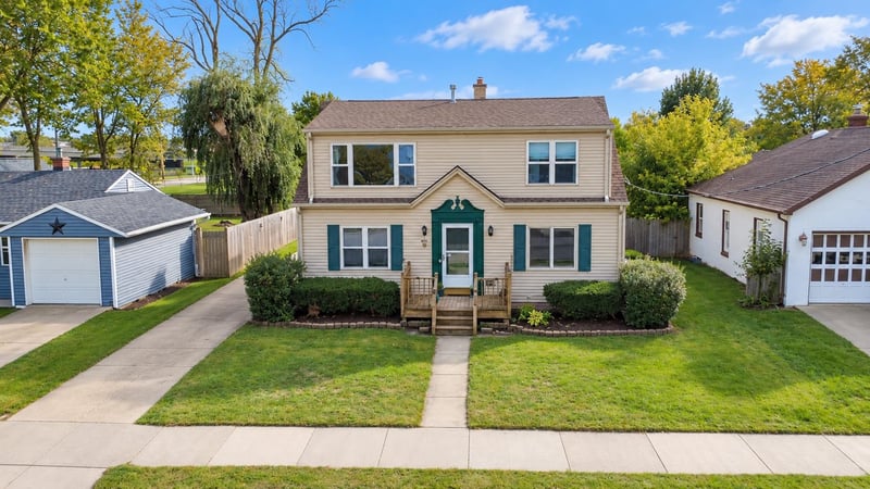 608 Monroe St, Neenah, WI 54956