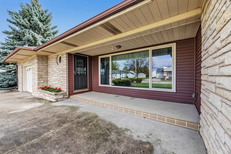 110 St Claude St, Denmark, WI 54208