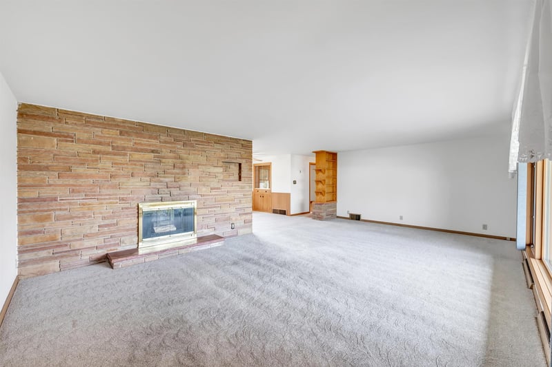 110 St Claude St, Denmark, WI 54208