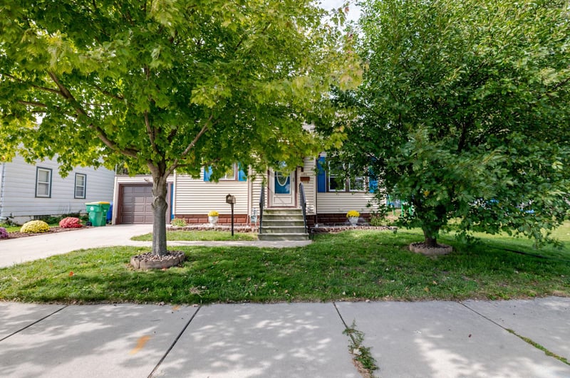1105 Lincoln St, Green Bay, WI 54303-3629