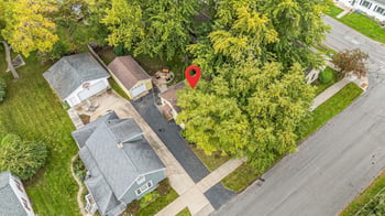453 18th Ave, Oshkosh, WI 54902