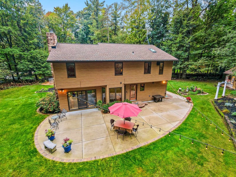 2250 Cathedral Forest Dr, Green Bay, WI 54313-0000