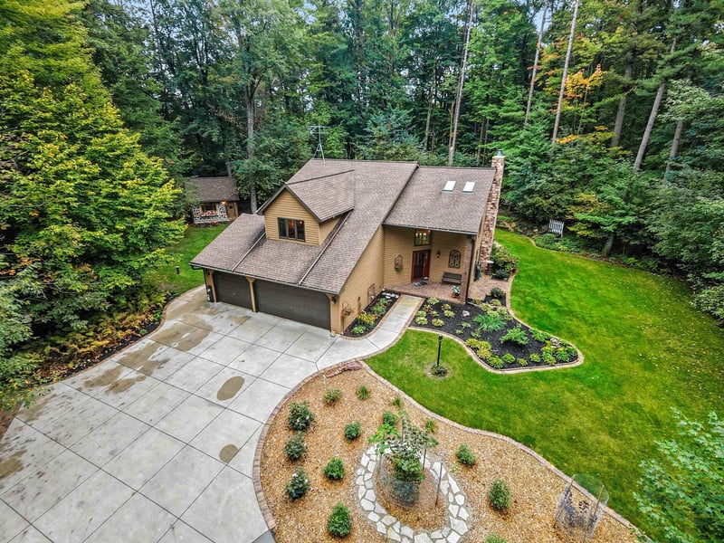 2250 Cathedral Forest Dr, Green Bay, WI 54313-0000