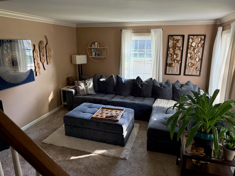 2075 Sandalwood Ct, Green Bay, WI 54304-1947