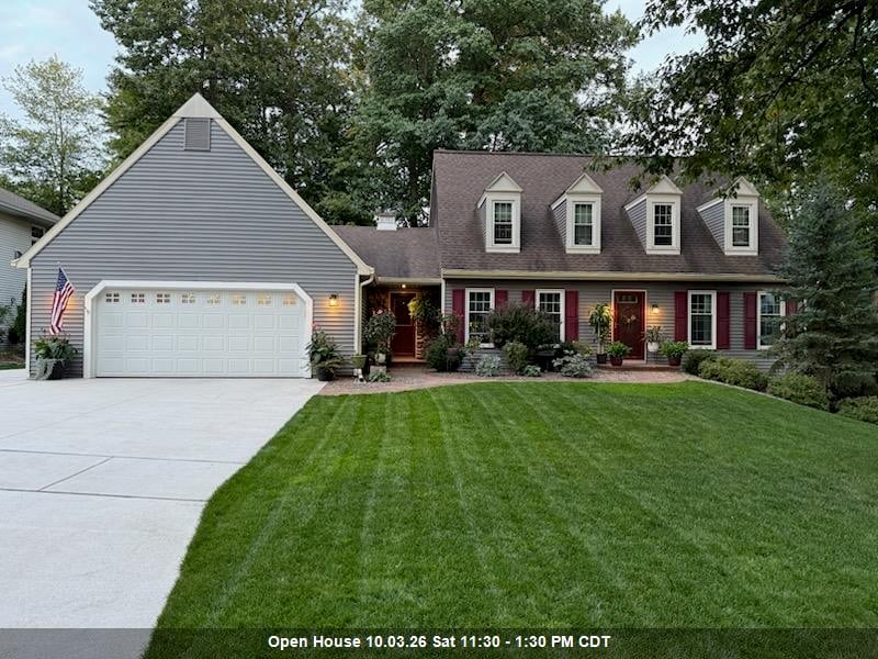 2075 Sandalwood Ct, Green Bay, WI 54304-1947