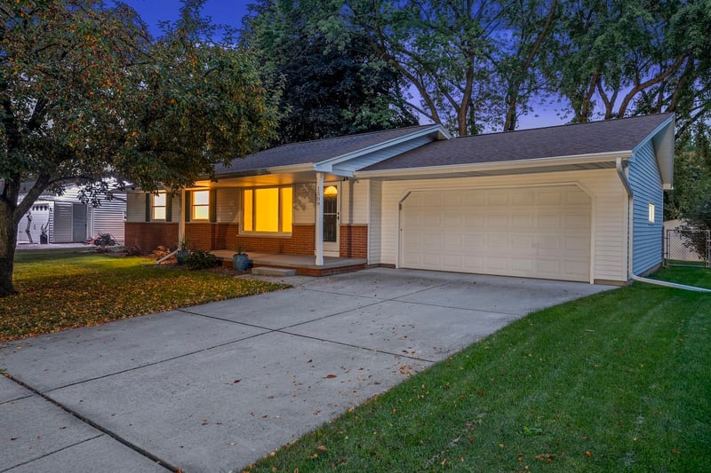 1509 Apache Ave, Green Bay, WI 54313-6015