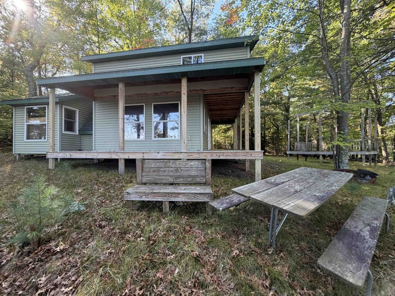 N7108 W Lake Crest Dr, Shawano, WI 54166