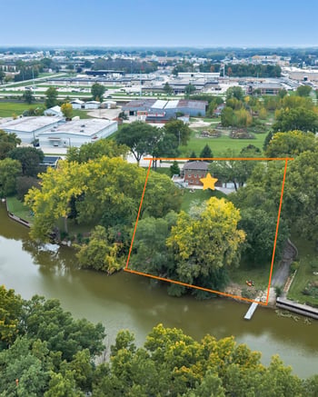 2839 S Broadway, Green Bay, WI 54304