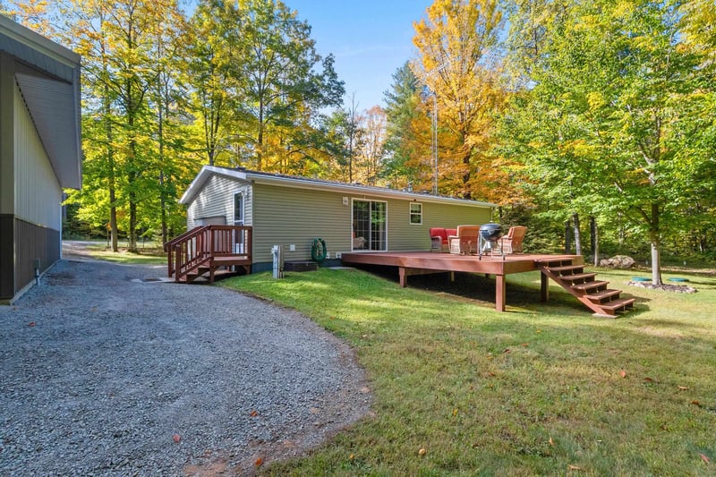 16326 Faust Ln, White Lake, WI 54491