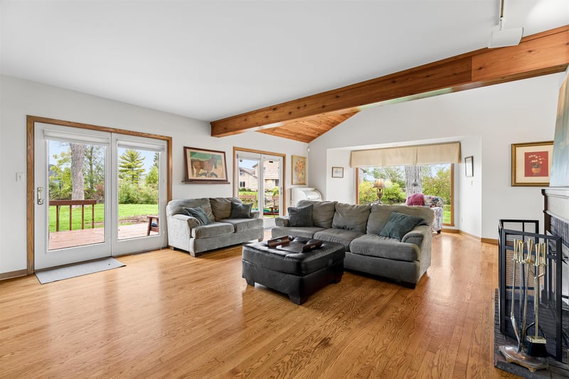 340 Lake Rd, Menasha, WI 54952-3417