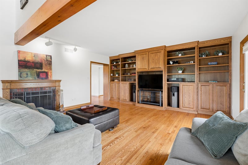 340 Lake Rd, Menasha, WI 54952-3417